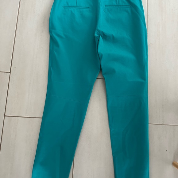 Babaton women’s stretch dress pants crop - Picture 2 of 5